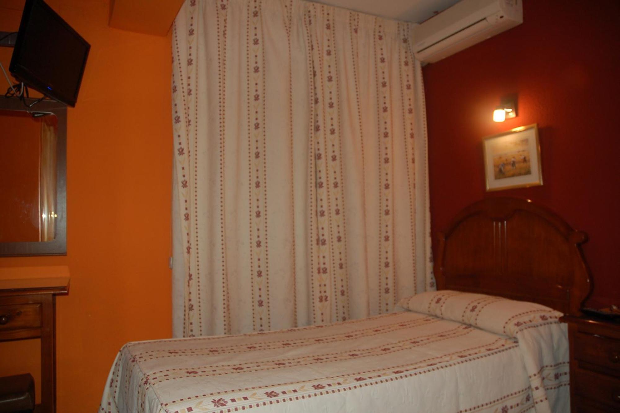 Hostal Residencia Castilla Cuenca  Zewnętrze zdjęcie